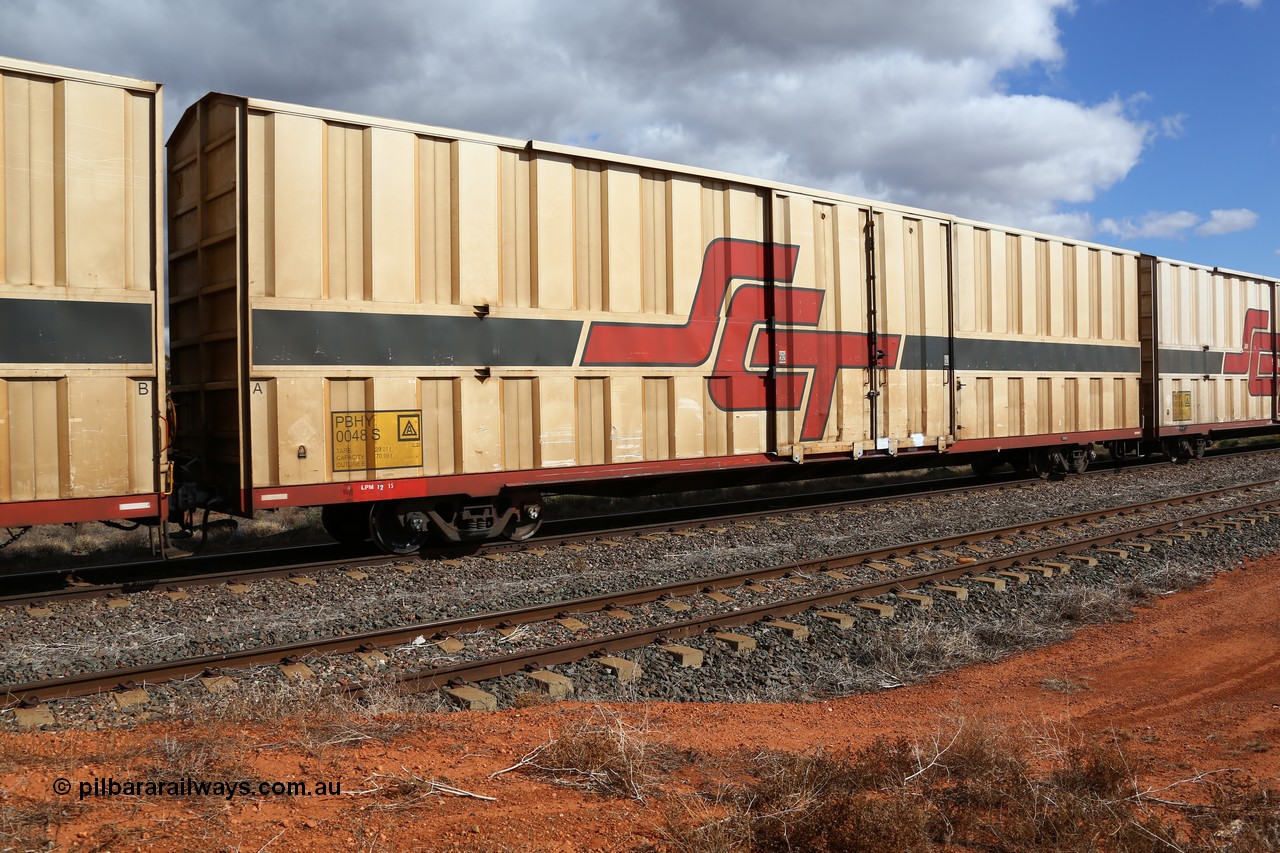 160529 8877
Parkeston, SCT train 6MP9 operating from Melbourne to Perth, PBHY type covered van PBHY 0048 Greater Freighter, one of a second batch of thirty units built by Gemco WA without the Greater Freighter signage.
Keywords: PBHY-type;PBHY0048;Gemco-WA;