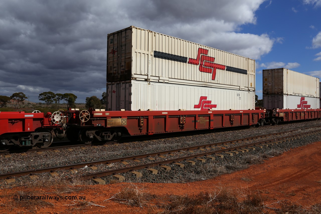 160529 8888
Parkeston, SCT train 6MP9 operating from Melbourne to Perth, PWWY type PWWY 0034 one of forty well waggons built by Bradken NSW for SCT, loaded with a 48' SCT reefer SCTR 212 and a 48' MFG1 type SCT box SCTDS 4853.
Keywords: PWWY-type;PWWY0034;Bradken-NSW;