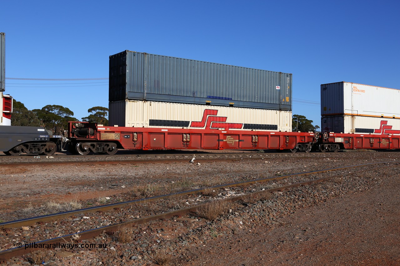160530 9114
Parkeston, SCT train 1PM9 operates mostly empty from Perth to Melbourne, PWWY type PWWY 0011 one of forty well waggons built by Bradken NSW for SCT, loaded with two 48' MFG1 type boxes, SCTDS 4840 and plain blue SCFU 407039 with SCT decals.
Keywords: PWWY-type;PWWY0011;Bradken-NSW;