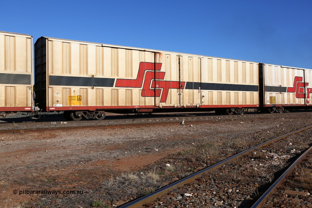 160530 9176
Parkeston, SCT train 7GP1 which operates from Parkes NSW (Goobang Junction) to Perth, PBHY type covered van PBHY 0064 Greater Freighter, one of a second batch of thirty units built by Gemco WA without the Greater Freighter signage.
Keywords: PBHY-type;PBHY0064;Gemco-WA;