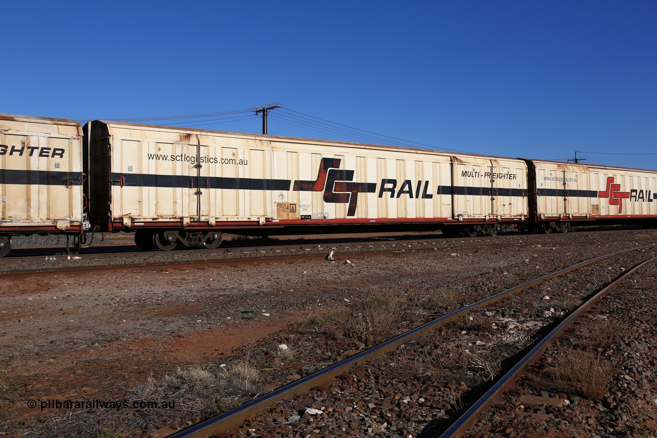 160530 9232
Parkeston, SCT train 7GP1 which operates from Parkes NSW (Goobang Junction) to Perth, PBGY type covered van PBGY 0116 Multi-Freighter, one of eighty units built by Gemco WA, with Independent Brake signage.
Keywords: PBGY-type;PBGY0116;Gemco-WA;