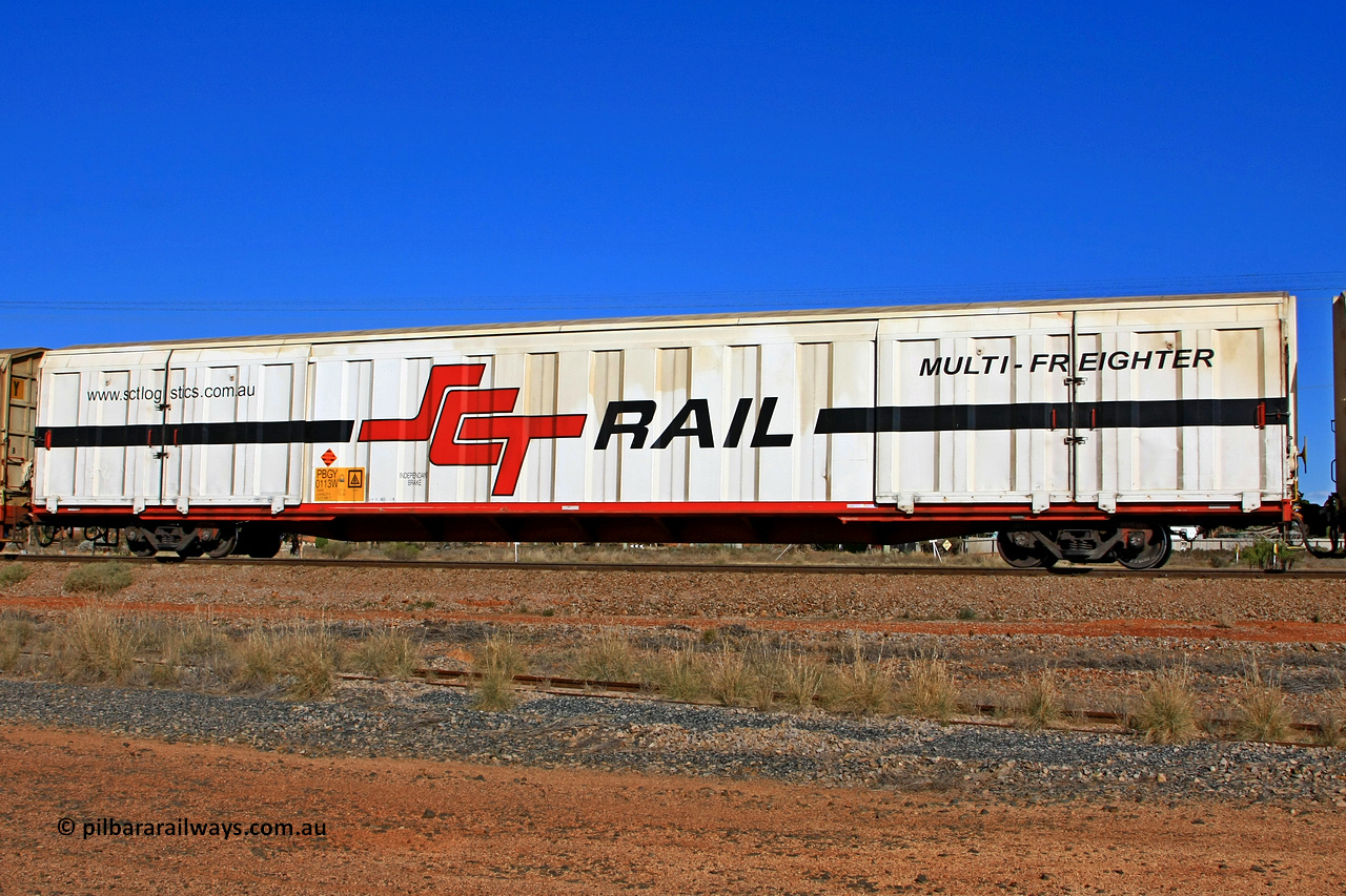 100603 8991
Parkeston, SCT train 3MP9, PBGY type covered van PBGY 0113 Multi-Freighter, one of eighty units built by Gemco WA in 2008, with Independent Brake signage.
Keywords: PBGY-type;PBGY0113;Gemco-WA;