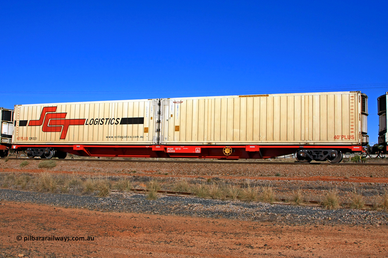 100603 8999
Parkeston, SCT train 3MP9, PQIY type 80' container flat PQIY 0035, one of forty units built by Gemco WA in 2009 loaded with 40' K+S Freighters GPR1 type reefer RWRU 0011 and 40' SCT Logistics GPR1 type reefer SCTU 06 / CR021.
Keywords: PQIY-type;PQIY0035;Gemco-WA;