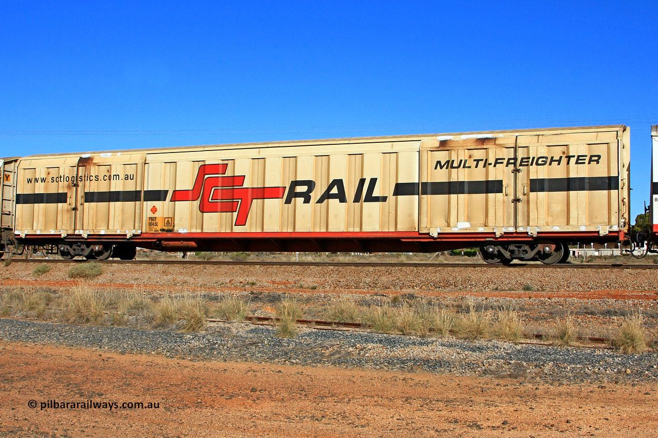 100603 9016
Parkeston, SCT train 3MP9, PBGY type covered van PBGY 0045 Multi-Freighter, one of eighty two waggons built by Queensland Rail Redbank Workshops in 2005.
Keywords: PBGY-type;PBGY0045;Qld-Rail-Redbank-WS;