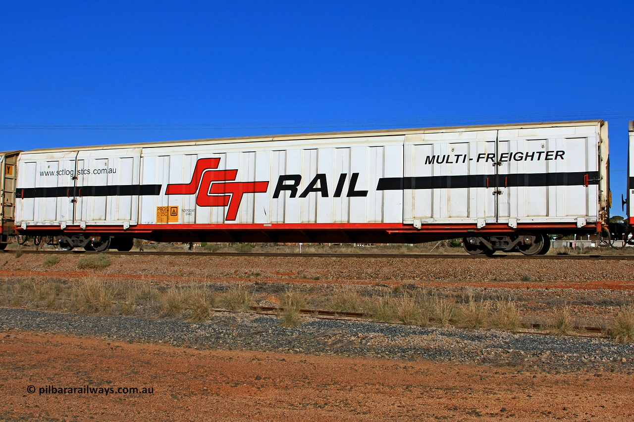 100603 9032
Parkeston, SCT train 3MP9, PBGY type covered van PBGY 0125 Multi-Freighter, one of eighty units built by Gemco WA in 2008, with Independent Brake signage.
Keywords: PBGY-type;PBGY0125;Gemco-WA;