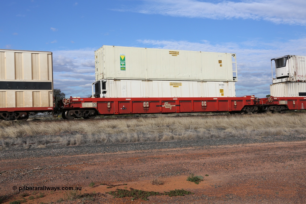 130710 1018
Parkeston, SCT train 3PG1, PWWY type 100 tonne well waggon PWWY 0031 double stacked with an ex NTFS 46' 6