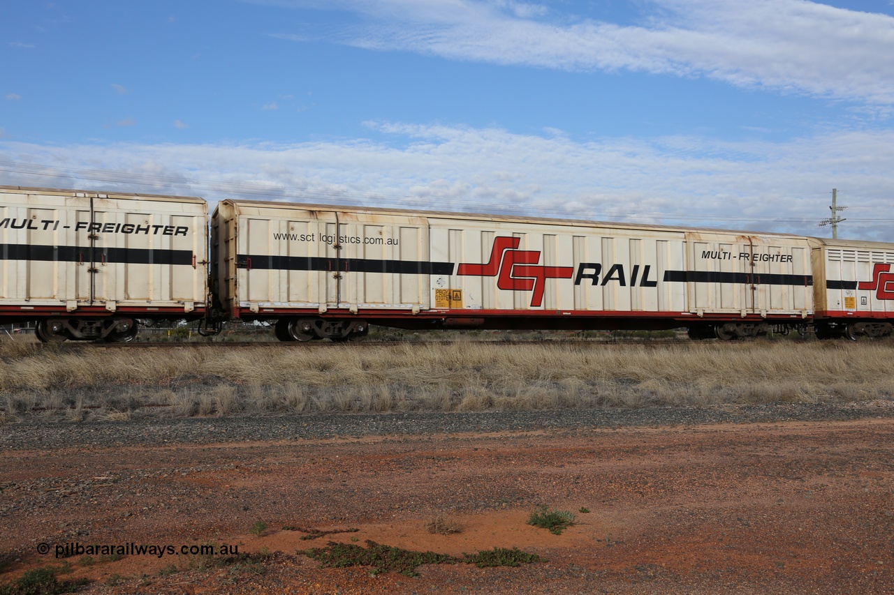 130710 1056
Parkeston, SCT train 3PG1, PBGY type covered van PBGY 0107 Multi-Freighter, one of eighty waggons from the second order built by Gemco WA for SCT.
Keywords: PBGY-type;PBGY0107;Gemco-WA;