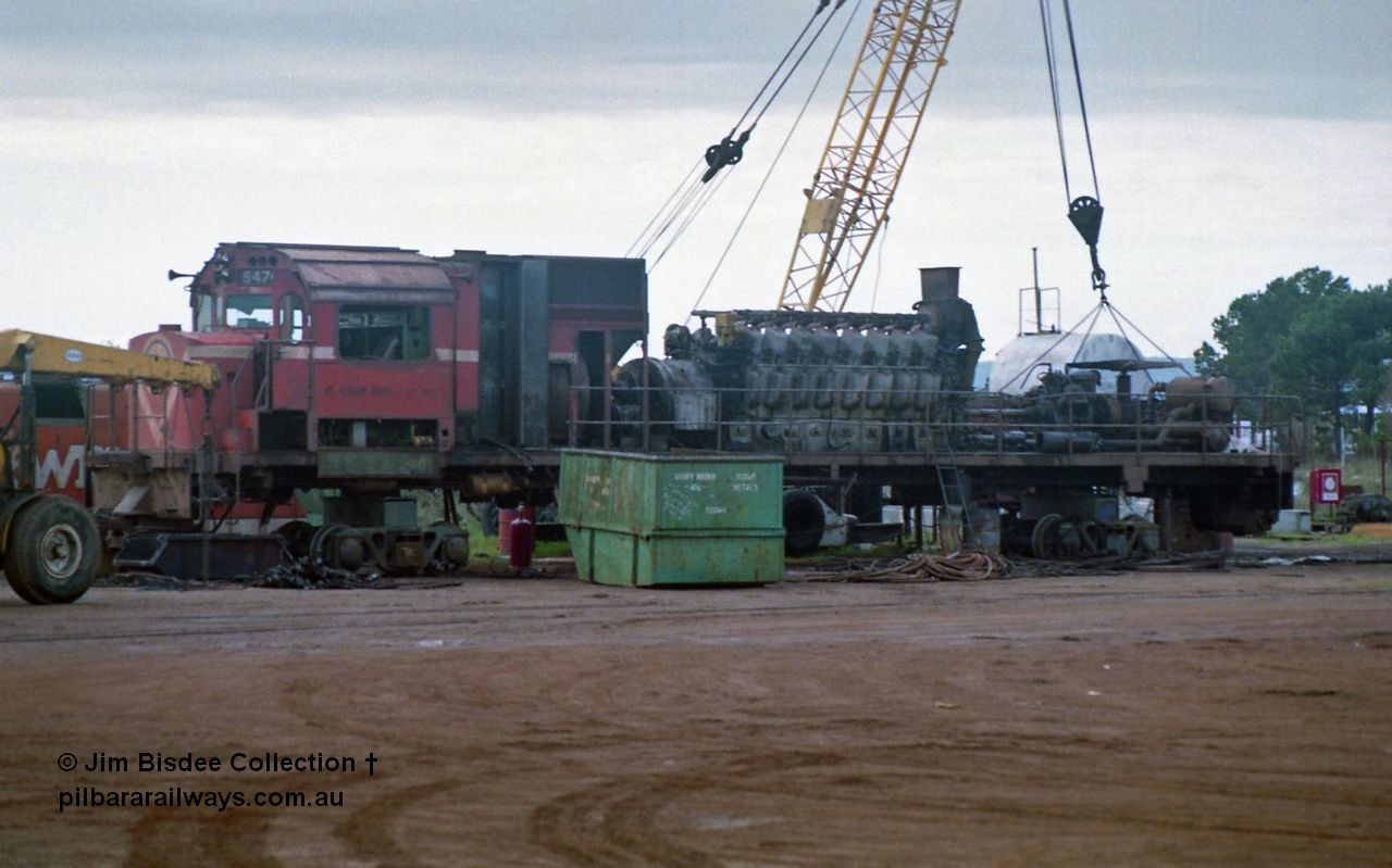 23904
Bassendean, Goninan workshops, Mt Newman Mining AE Goodwin built ALCo M636 unit, 5474 serial G6047-6 being stripped prior to rebuilding into CM40-8M 5655 in December 1993. July 1993.
Jim Bisdee photo.
Keywords: 5474;AE-Goodwin;ALCo;M636C;G6047-6;