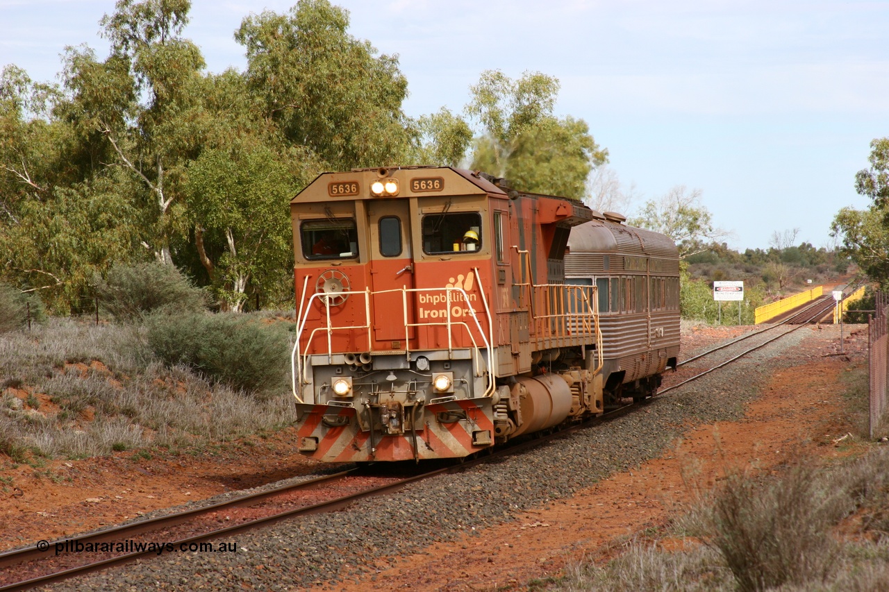 050624 3297
De Grey River bridge, 82.9 km on the GML sees BHP Billiton Goninan GE rebuilt model CM40-8M unit 5636 'Munda' serial 8151-11 / 91-122 leads the Sundowner on its way to Goldsworthy 24th June 2005.
Keywords: 5636;Goninan;GE;CM40-8M;8151-11/91-122;rebuild;AE-Goodwin;ALCo;C636;5462;G6035-3;