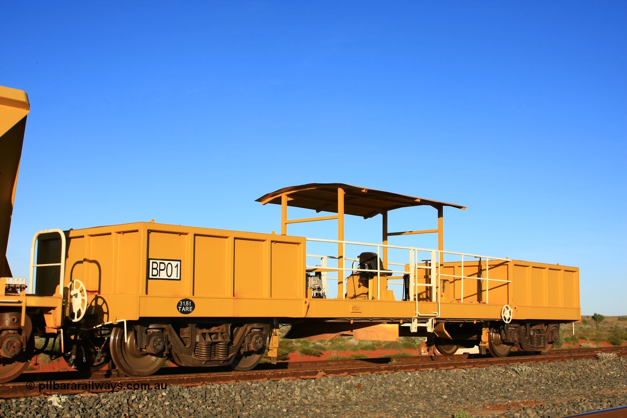 110619 1916
Barker Siding which is the ballast loading point, one of two FMG ballast plough waggons BP 01, built in China by CSR at the Yangtze Rolling Stock Company in 2010. 19th June 2011.
Keywords: BP01;CSR-Yangtze-Rolling-Stock-Co-China;FMG-ballast-waggon;