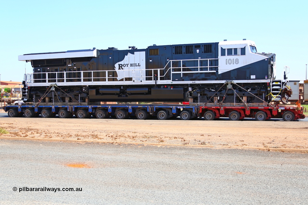 151230 9674
Port Hedland, Roy Hill's General Electric built ES44ACi unit RHA 1018 serial 62585 being transported by ALE to Roy Hill's flash butt yard. 30th December 2015.
Keywords: RHA-class;RHA1018;GE;ES44ACi;63829;