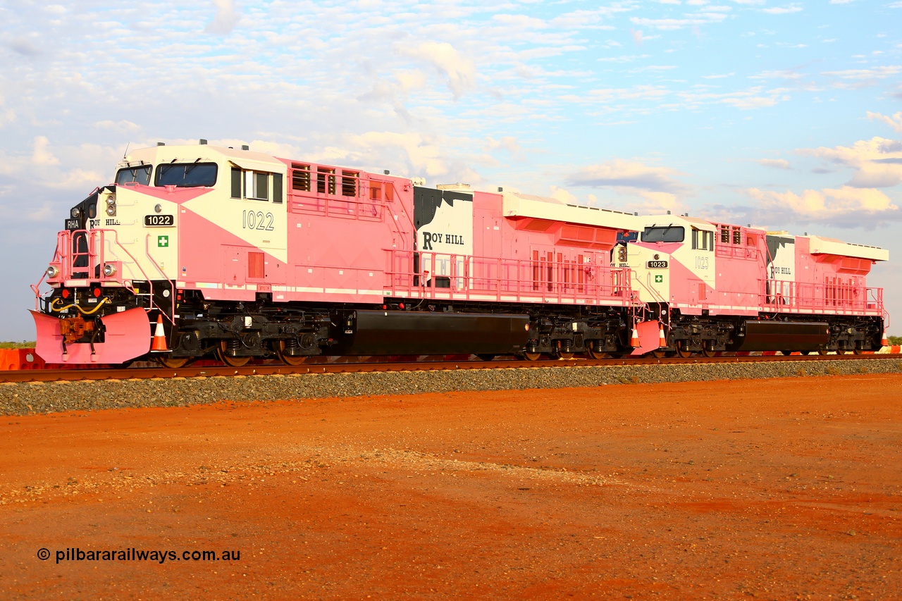 180918 0204r
Boodarie, about the 23 km at Roy Hill Rail Construction Yard, brand new Roy Hill RHA class loco RHA 1022 with serial 64739 a GE Fort Worth built GE model ES44ACi in the special Breast Cancer Awareness livery undergoes commissioning prior to official handover. All five were built at General Electric's Fort Worth Texas plant. 18th September 2018. 
[url=https://goo.gl/maps/57fPumfasGv]GeoData[/url].
Keywords: RHA-class;RHA1022;GE-Fort-Worth;GE;ES44ACi;64739;
