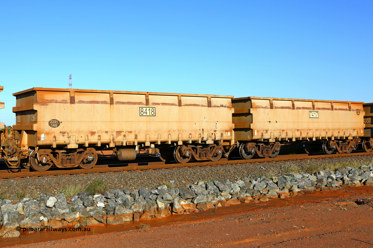 07417-08418 200616 6778
FMG 7417 and 8418 on a loaded train at Boodarie, May 12, 2022. 140 waggons numbered from 7279 slave and 8280 control, up to 7417 slave and 8418 control built by CSR Yangtze in 2014 with a new ribbed body style.
Keywords: 7417-8418;CSR-Yangtze;FMG-ore-waggon;